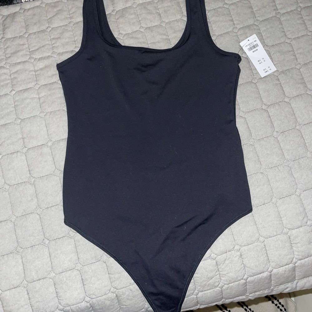 NEW WITH TAG ABERCROMBIE & Fitch bodysuit in black